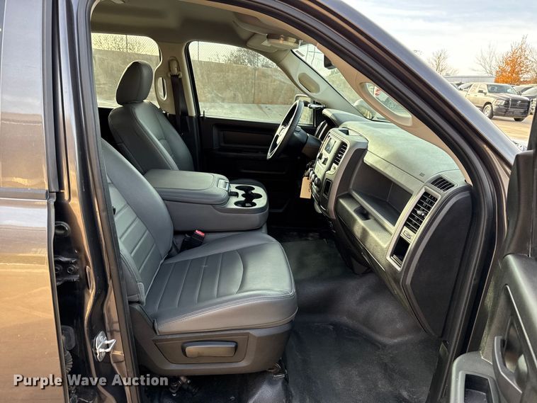 image for item ES5531 2019 RAM 1500 Ext. Cab pickup truck