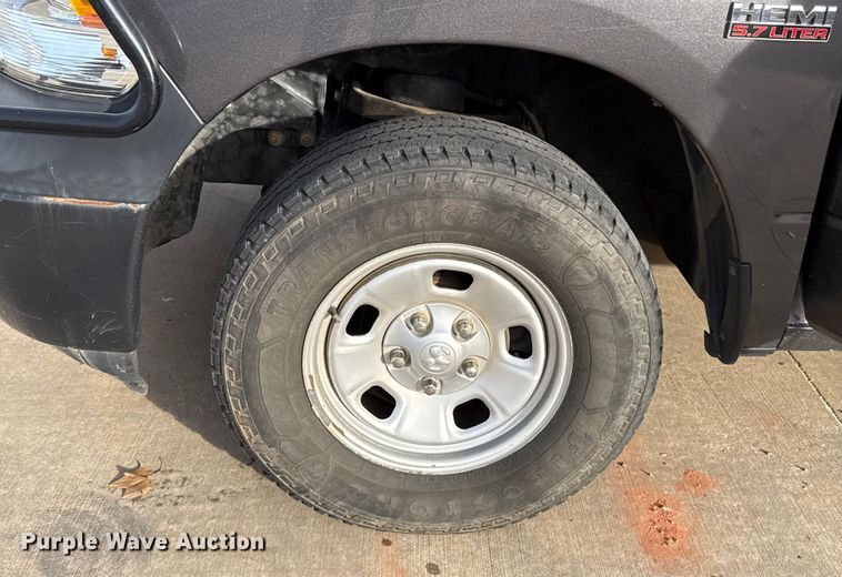 image for item ES5531 2019 RAM 1500 Ext. Cab pickup truck