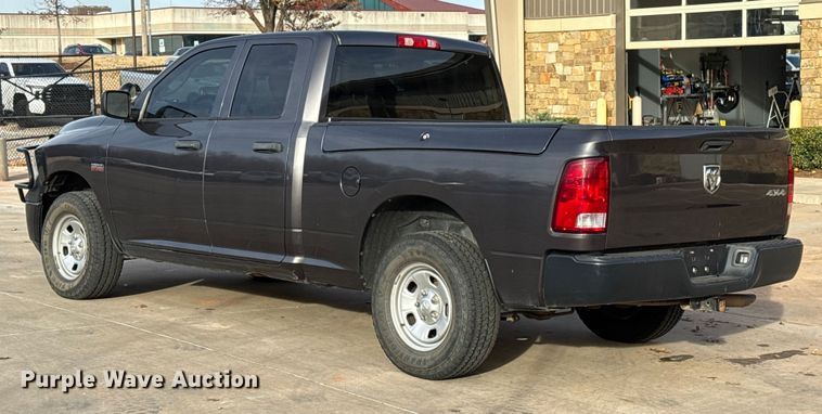 image for item ES5532 2020 RAM  1500 Ext. Cab pickup truck