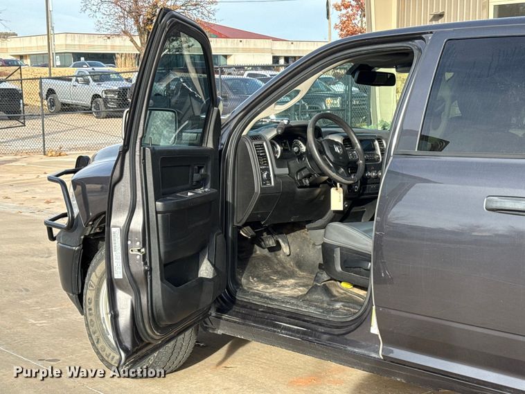 image for item ES5532 2020 RAM  1500 Ext. Cab pickup truck