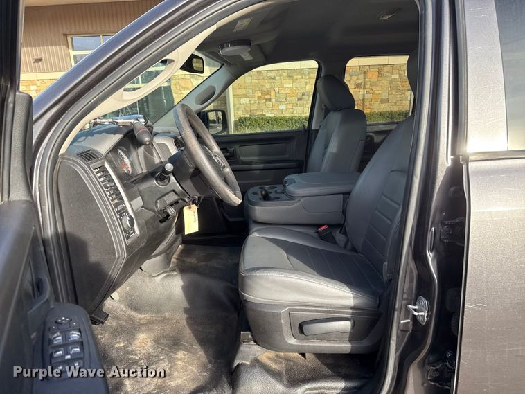 image for item ES5532 2020 RAM  1500 Ext. Cab pickup truck