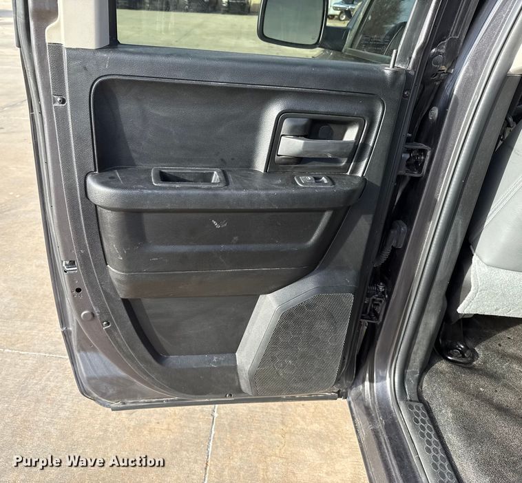 image for item ES5532 2020 RAM  1500 Ext. Cab pickup truck