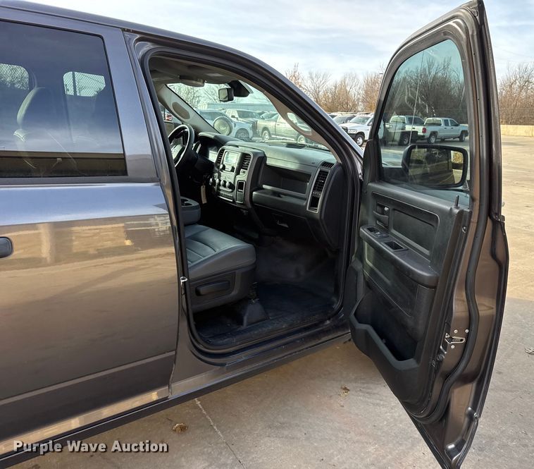 image for item ES5532 2020 RAM  1500 Ext. Cab pickup truck