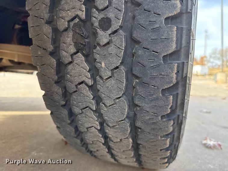 image for item ES5532 2020 RAM  1500 Ext. Cab pickup truck