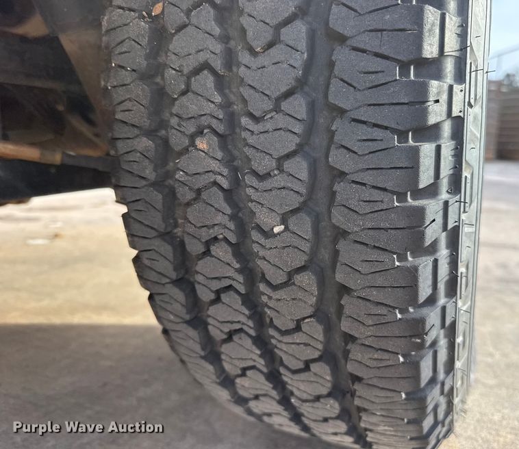 image for item ES5532 2020 RAM  1500 Ext. Cab pickup truck