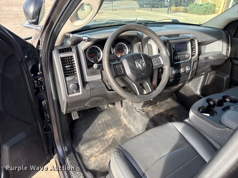 image for item ES5533 2019 RAM 1500 Ext. Cab pickup truck