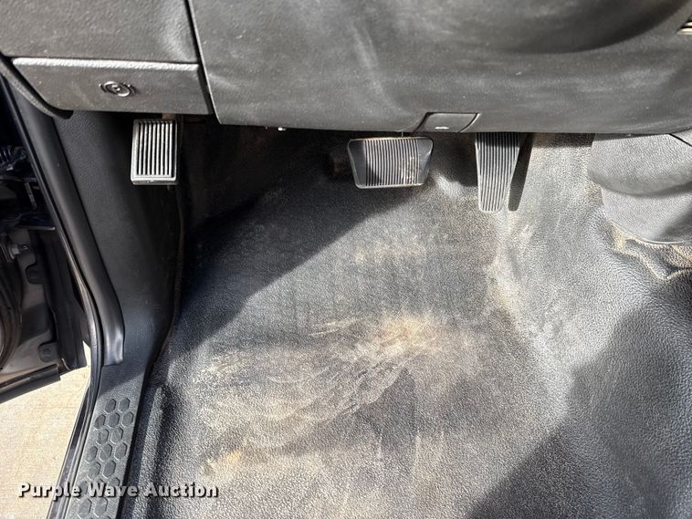 image for item ES5533 2019 RAM 1500 Ext. Cab pickup truck