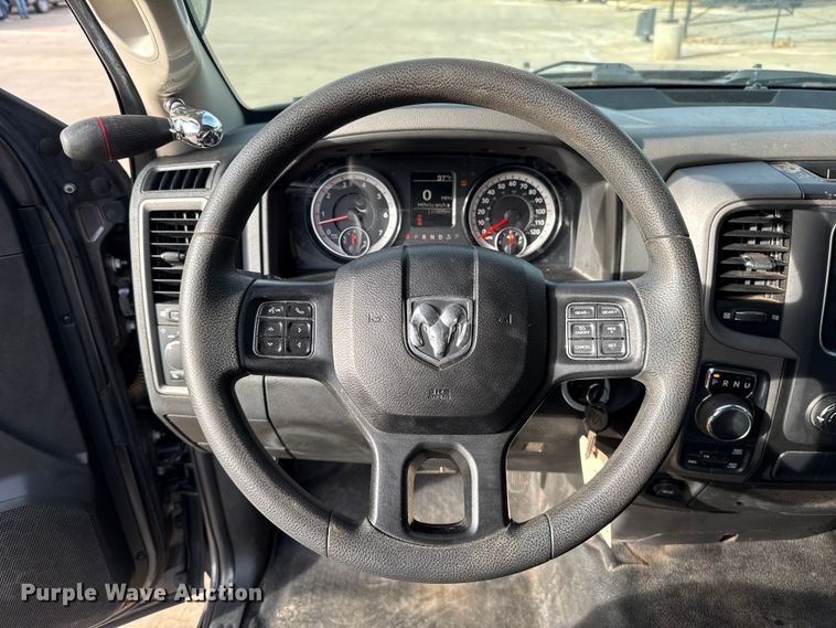 image for item ES5533 2019 RAM 1500 Ext. Cab pickup truck