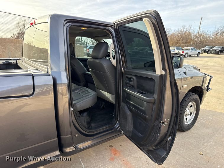 image for item ES5534 2019 RAM  1500 Ext. Cab pickup truck