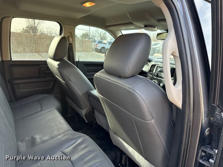 image for item ES5534 2019 RAM  1500 Ext. Cab pickup truck