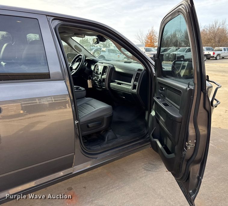 image for item ES5534 2019 RAM  1500 Ext. Cab pickup truck