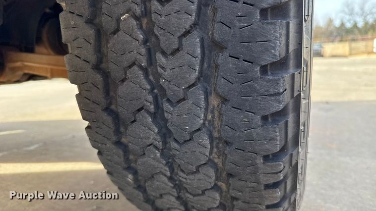 image for item ES5534 2019 RAM  1500 Ext. Cab pickup truck