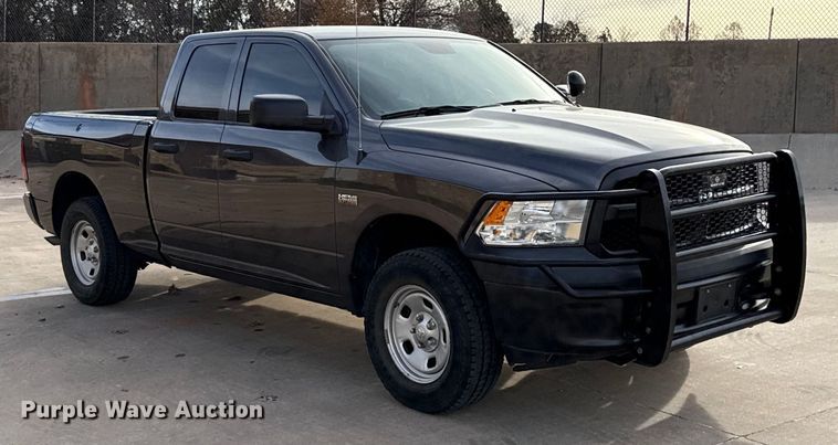 image for item ES5535 2019 RAM 1500 Ext. Cab pickup truck