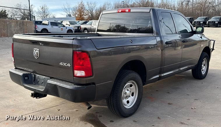 image for item ES5535 2019 RAM 1500 Ext. Cab pickup truck