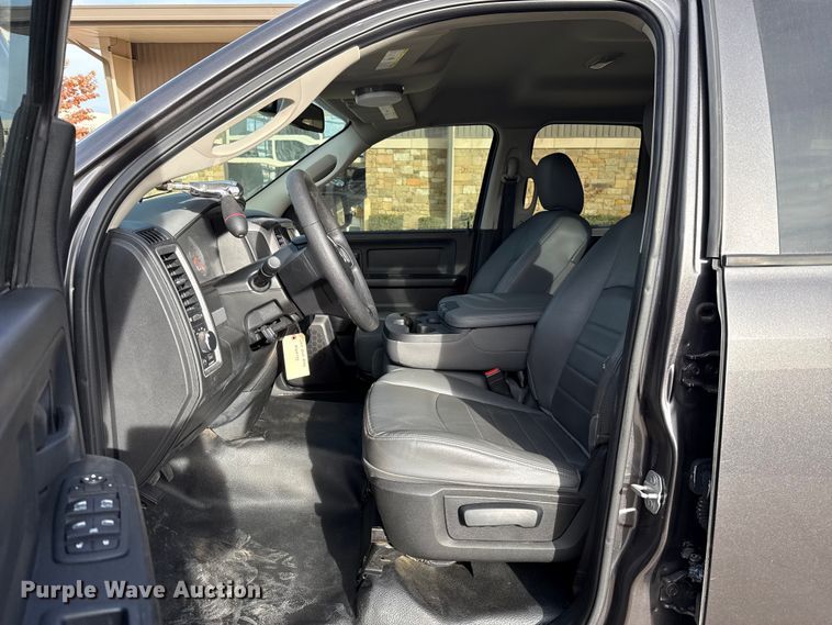 image for item ES5535 2019 RAM 1500 Ext. Cab pickup truck