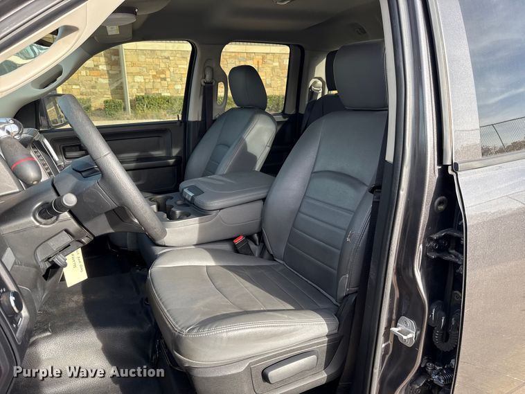 image for item ES5535 2019 RAM 1500 Ext. Cab pickup truck