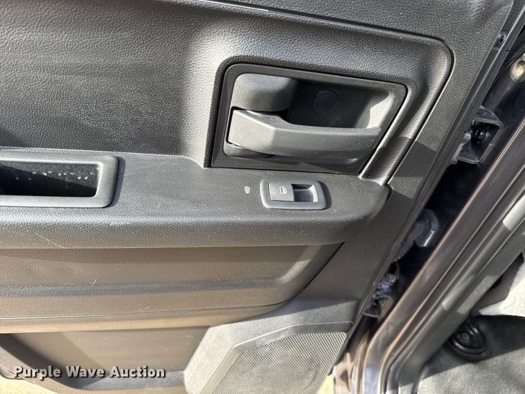 image for item ES5535 2019 RAM 1500 Ext. Cab pickup truck