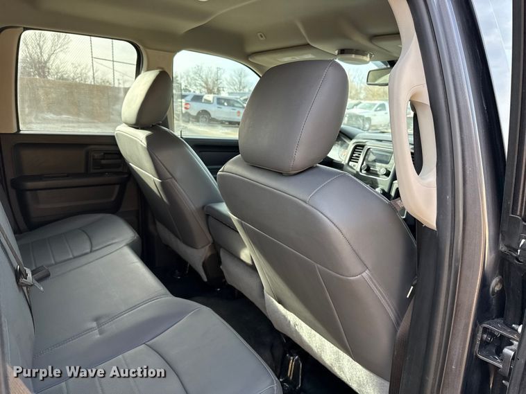 image for item ES5535 2019 RAM 1500 Ext. Cab pickup truck