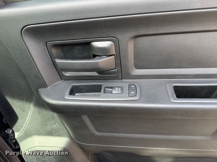 image for item ES5535 2019 RAM 1500 Ext. Cab pickup truck