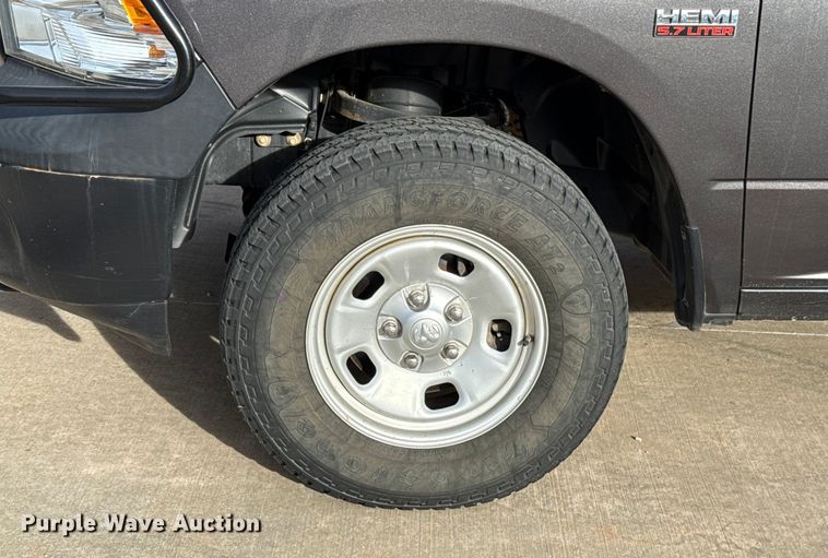 image for item ES5535 2019 RAM 1500 Ext. Cab pickup truck