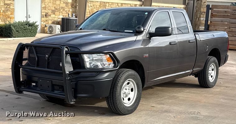 image for item ES5536 2021 RAM 1500 Ext. Cab pickup truck