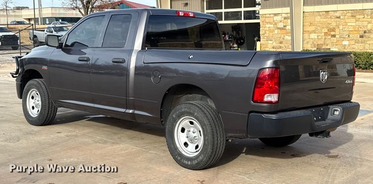 image for item ES5536 2021 RAM 1500 Ext. Cab pickup truck