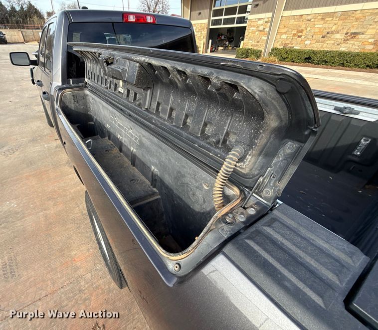 image for item ES5536 2021 RAM 1500 Ext. Cab pickup truck