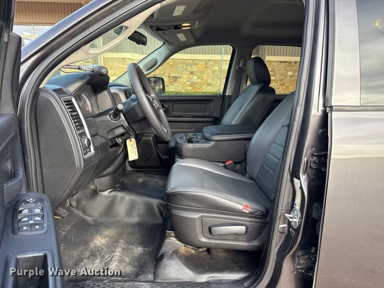 image for item ES5536 2021 RAM 1500 Ext. Cab pickup truck