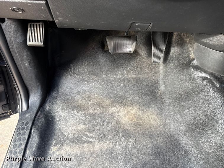 image for item ES5536 2021 RAM 1500 Ext. Cab pickup truck