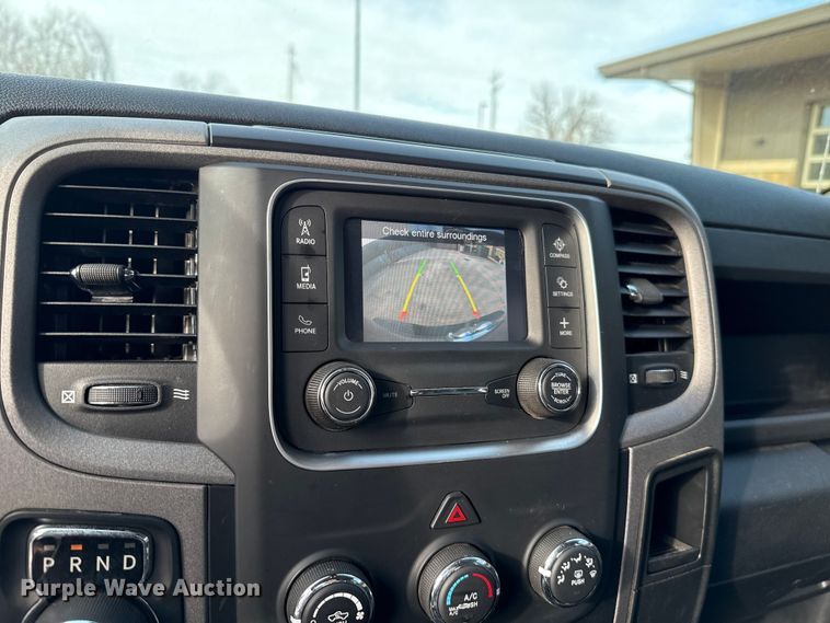 image for item ES5536 2021 RAM 1500 Ext. Cab pickup truck