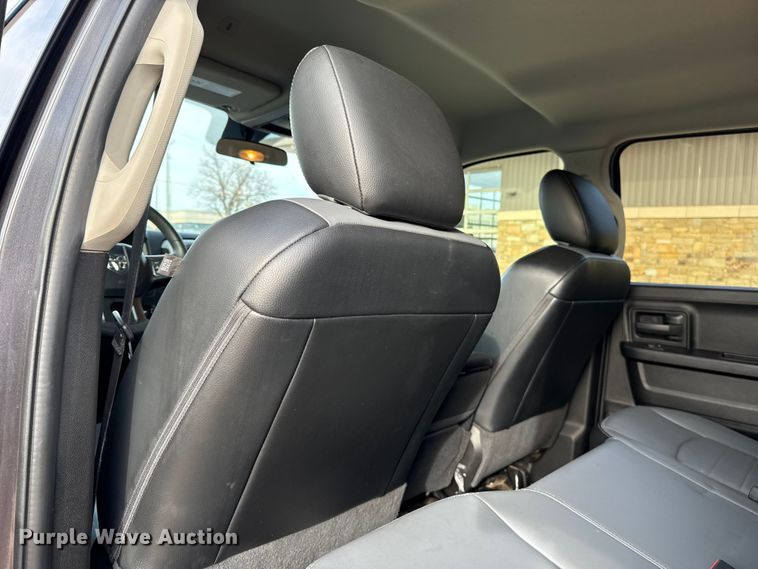 image for item ES5536 2021 RAM 1500 Ext. Cab pickup truck