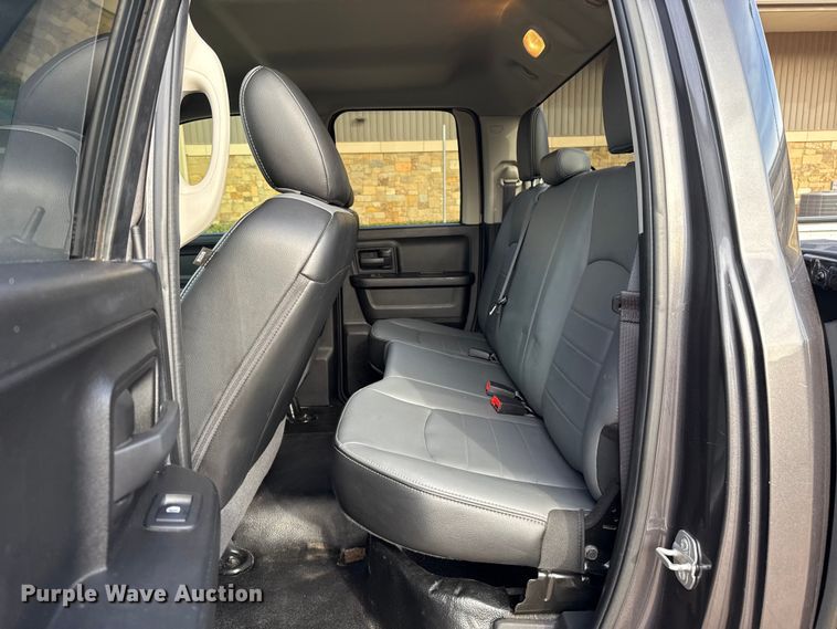 image for item ES5536 2021 RAM 1500 Ext. Cab pickup truck