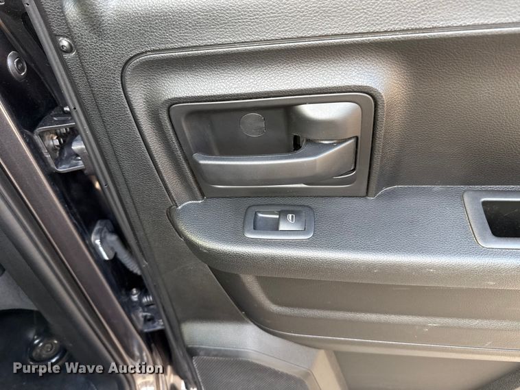 image for item ES5536 2021 RAM 1500 Ext. Cab pickup truck