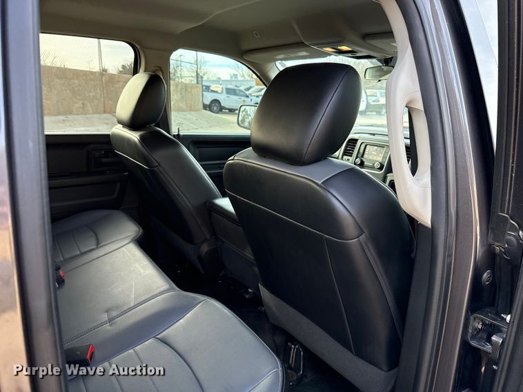 image for item ES5536 2021 RAM 1500 Ext. Cab pickup truck