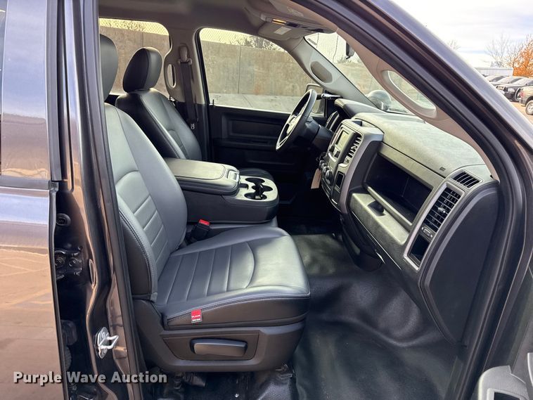 image for item ES5536 2021 RAM 1500 Ext. Cab pickup truck