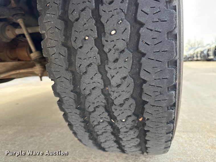 image for item ES5536 2021 RAM 1500 Ext. Cab pickup truck