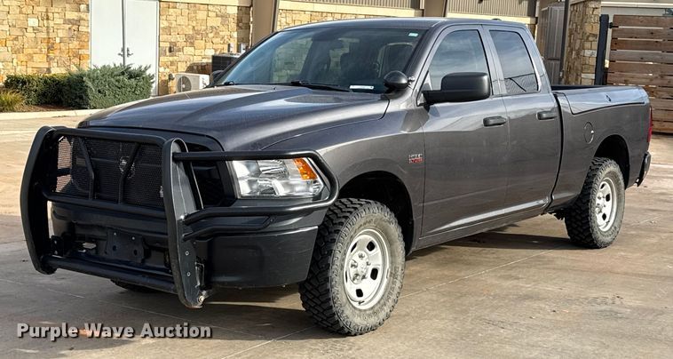 image for item ES5537 2021 RAM 1500 Ext. Cab pickup truck