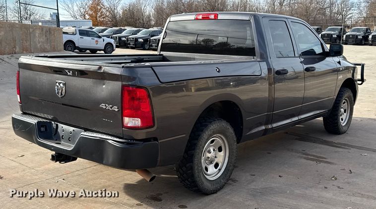 image for item ES5537 2021 RAM 1500 Ext. Cab pickup truck