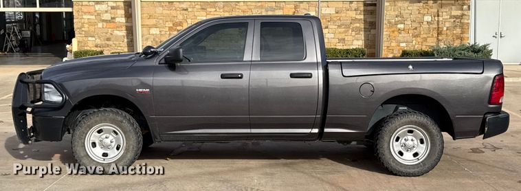 image for item ES5537 2021 RAM 1500 Ext. Cab pickup truck