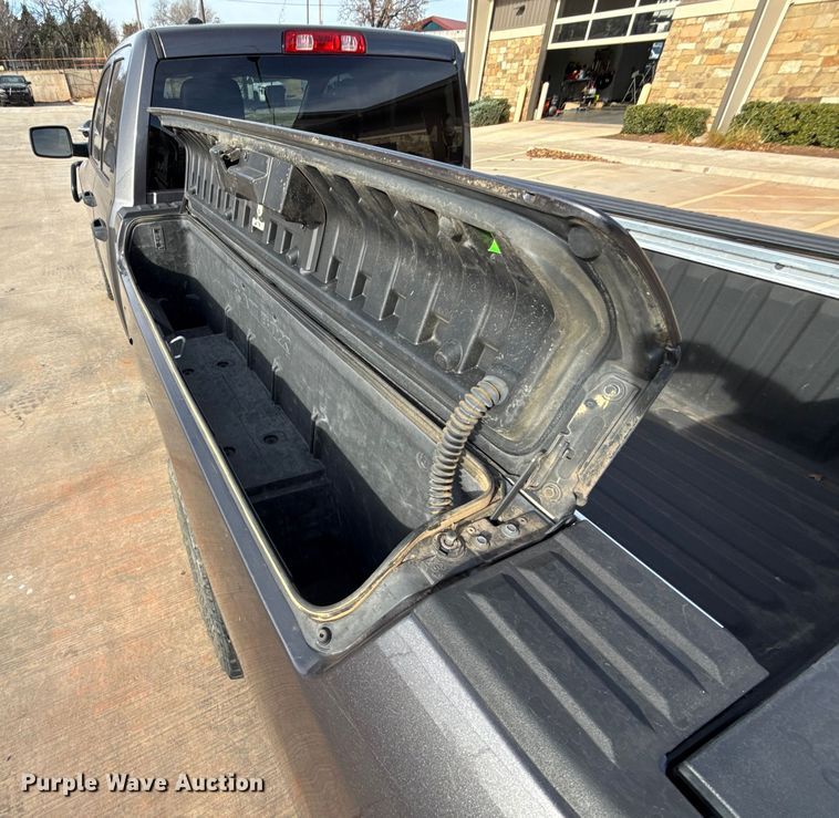 image for item ES5537 2021 RAM 1500 Ext. Cab pickup truck