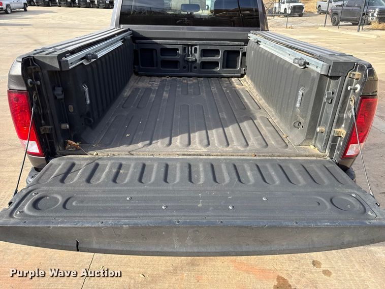 image for item ES5537 2021 RAM 1500 Ext. Cab pickup truck