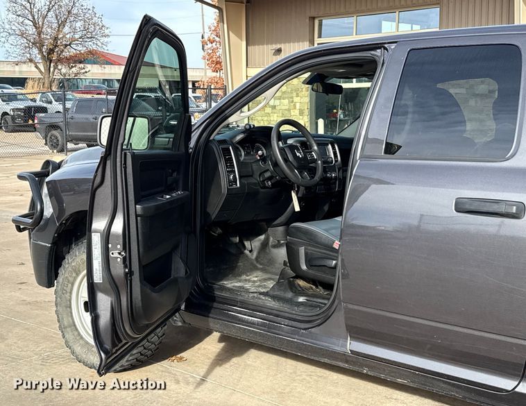 image for item ES5537 2021 RAM 1500 Ext. Cab pickup truck