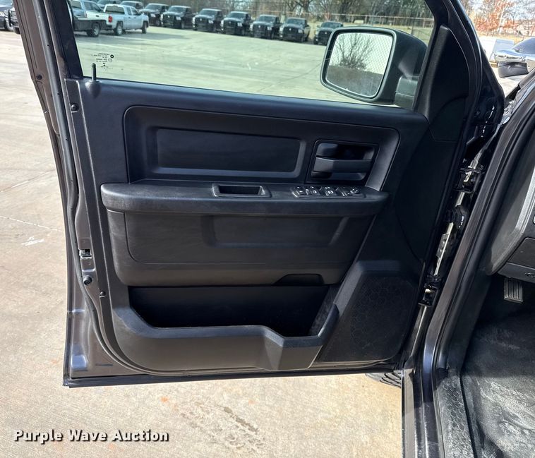 image for item ES5537 2021 RAM 1500 Ext. Cab pickup truck