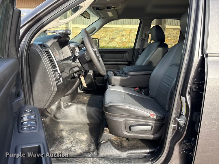 image for item ES5537 2021 RAM 1500 Ext. Cab pickup truck