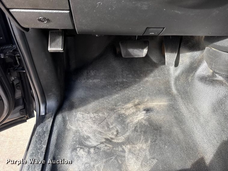 image for item ES5537 2021 RAM 1500 Ext. Cab pickup truck