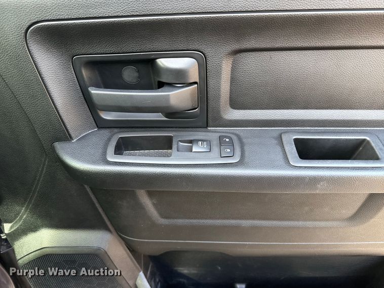 image for item ES5537 2021 RAM 1500 Ext. Cab pickup truck