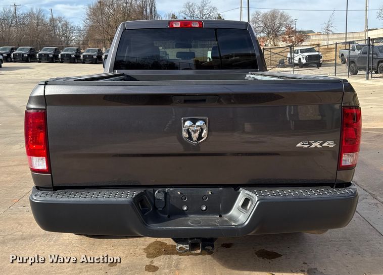 image for item ES5538 2019 RAM 1500 Ext. Cab pickup truck