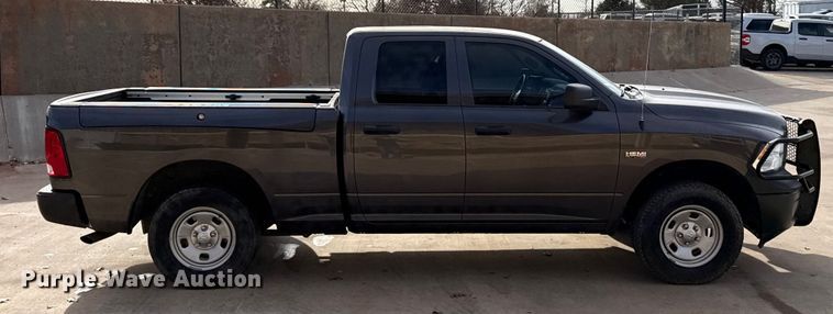 image for item ES5538 2019 RAM 1500 Ext. Cab pickup truck