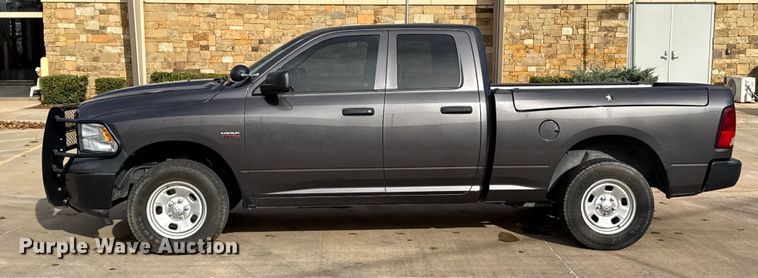image for item ES5538 2019 RAM 1500 Ext. Cab pickup truck