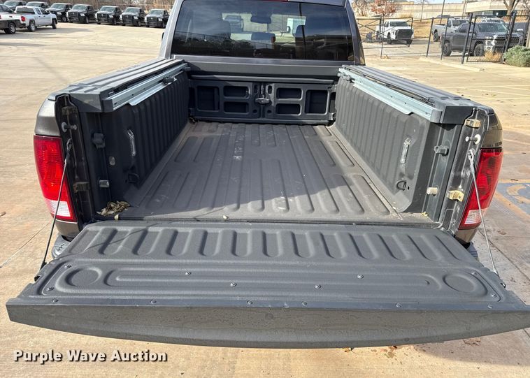 image for item ES5538 2019 RAM 1500 Ext. Cab pickup truck